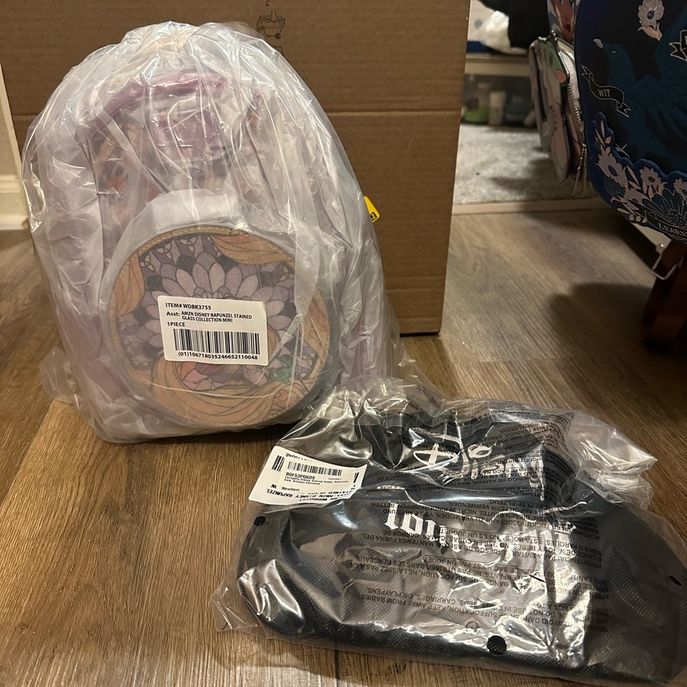 Loungefly Disney Stained Glass: Rapunzel SET (Bag + Ears), Amazon Exclusive